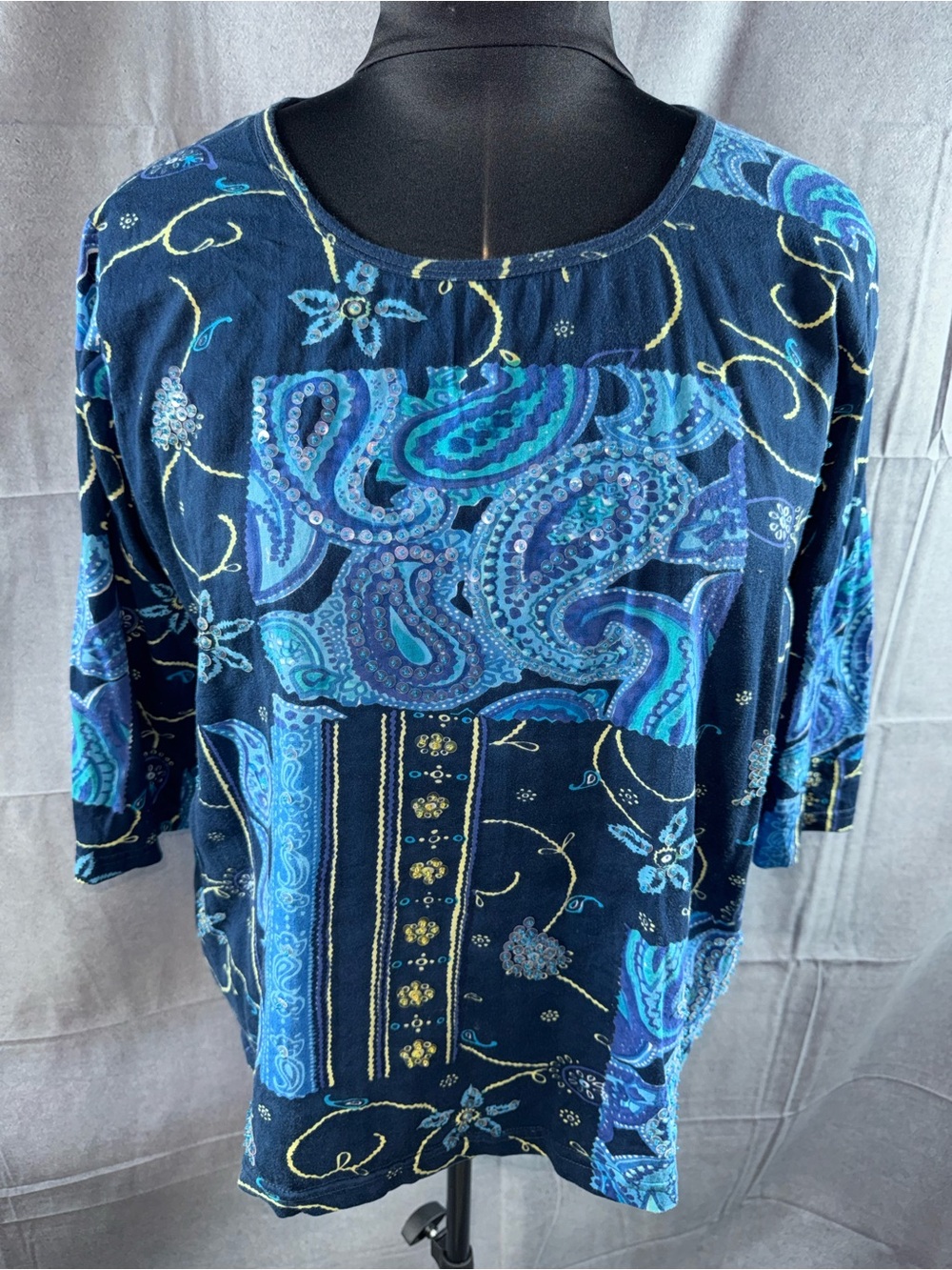2954-Roaman's Navy and Turquoise Paisley Scoop Neck Top
